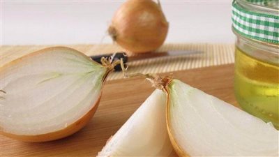 اهمية واستخدمات قشور البصل المختلفة