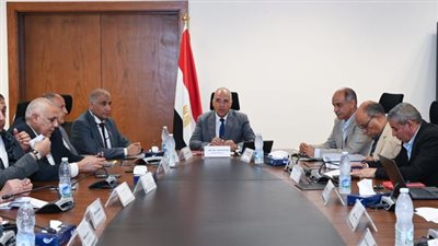 الري يستعرض خطة الوزارة للتعامل مع موجات الحرارة خلال شهر أغسطس
