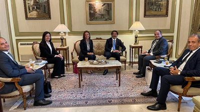 وزير التجارة والصناعة يبحث فرص الاستثمار فى مصر مع كبريات الشركات التركية