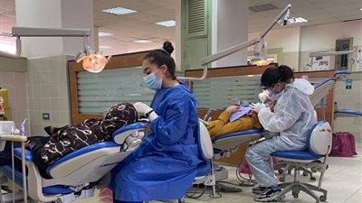 تفاصيل خدمات كلية طب الأسنان بجامعة القاهرة للمواطنين بالمجان