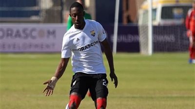 سيرجى أكا ينتظر استخراج التأشيرة للانتظام بتدريباته
