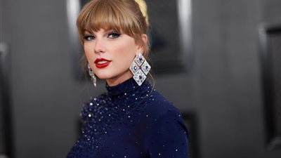 تايلور سويفت تتفوق على شاكيرا في ترشيحات MTV