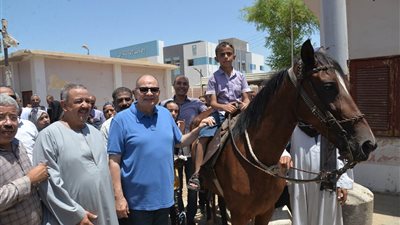 محافظ أسيوط يتفقد إنشاءات وحدة طب الأسرة بالزرابي..صور