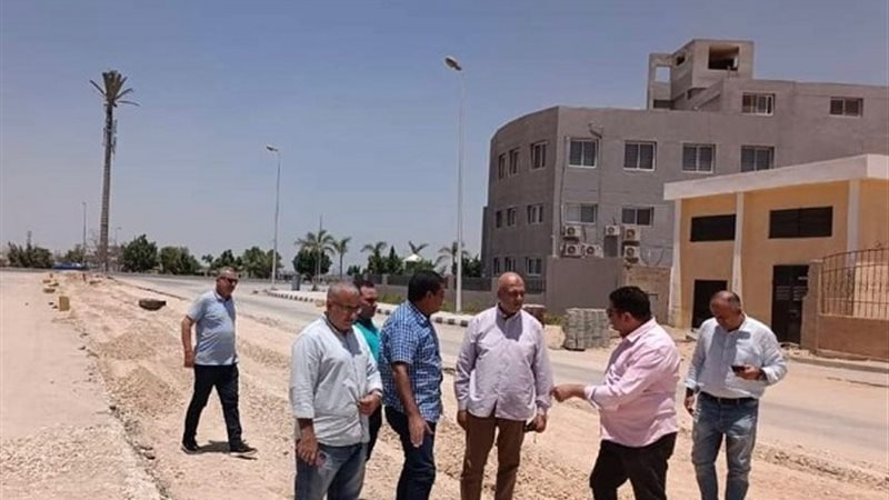 مسئولو الاسكان