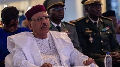 محاكمة رئيس النيجر بـ