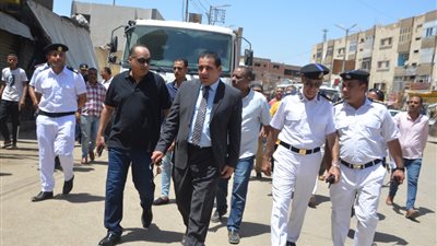 تحرير٧٠ محضر وتنفيذ ٥٢ إزالة إدارية فى حملة بالأقصر