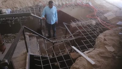 جهاز مدية العبور ينفذ إزالة فورية فى إحدى فيلات الحى الخامس