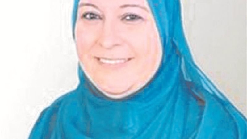الدكتورة حنان حسني