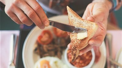 6 اطعمة تجنبها على الافطار