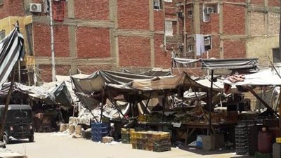 تفريغ منطقة الحصايا من العشوائية والإشغالات ورفع 180 طن مخلفات