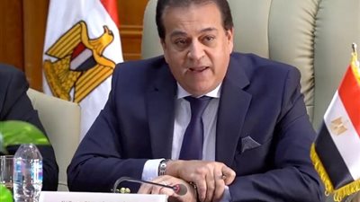 15 مليون منتفع جديد بخدمات التأمين الصحى تقديم 19 مليون خدمة طبية ضمن حملة «100 يوم صحة»