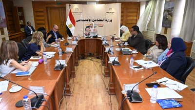 بحث خطة التعاون مع برنامج التمكين الاقتصادي والاجتماعي للمرأة