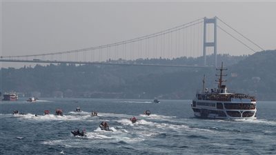 بسبب تعطل سفينة.. تعليق الملاحة عبر مضيق البوسفور
