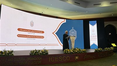 المفتي: نواجه تحدي الذكاء الاصطناعي والحرية لا تعني إهانة الأديان