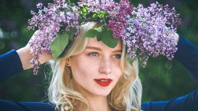 فوائد استخدام منتجات التجميل الطبيعية