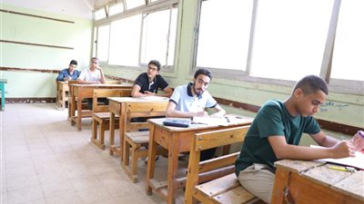 تداول أسئلة وإجابات امتحان الكيمياء للثانوية العامة دور ثان