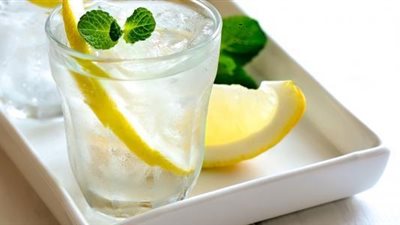 7 استخدمات سحرية لماء سلق الليمون