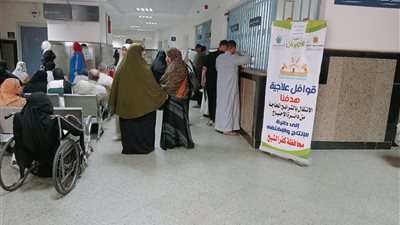 إجراء الكشف الطبي على 429 مريض ضمن القافلة الطبية بكفر الشيخ