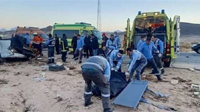 مصرع وإصابة 16 شخصا فى تصادم سيارتين جنوب شرق الأقصر