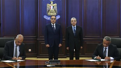 وزير الكهرباء: مشروع غرب أسيوط يوفر طاقة نظيفة لـ2 مليون منزل