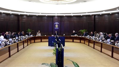 مدبولي يشيد بما تحققه مدينة العلمين الجديدة من جذب سياحي