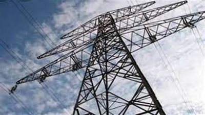 توصيل التيار لـ 80 الف فدان بالعوينات وكهربة 650 بئر ارتوازى