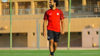 محمد صلاح يثير الجدل برسالة غامضة على إنستجرام