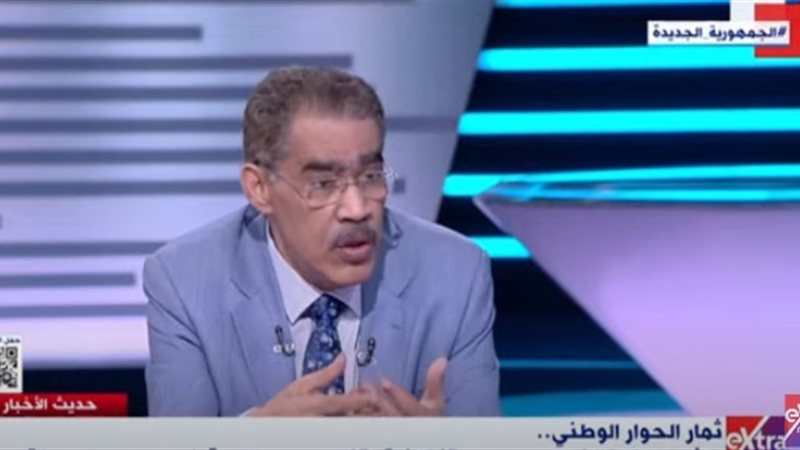 الكاتب الصحفي ضياء