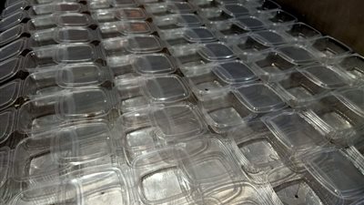 ضبط وإعدام ٨ طن وغلق مصنع حلويات مخالف بالشرقية
