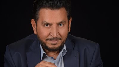 وفاة الشاعر كريم العراقي عن عمر ناهز 68 عاما