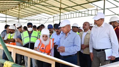 وزير النقل: استقبال أول قطار إقليمى للخط الأول الشهر المقبل