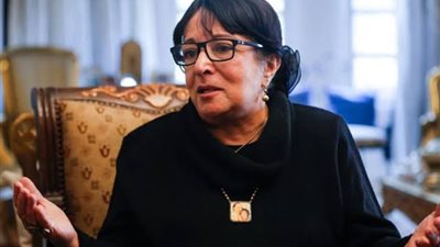 سميرة عبد العزيز :فخورين بكل التطوروالرئيس أهتم بالفن والفنانين