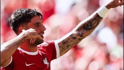جمهور ليفربول يختار سوبوسلاي كأفضل لاعب أمام أستون فيلا