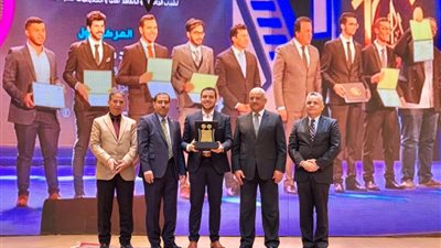 تخريج الدفعة الأولى في كلية الهندسة بجامعة السويس