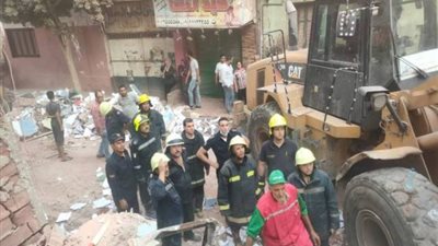 محافظ القاهرة يوجه بصرف إعانات لمتضررى حادث انهيارعقارحدائق القبة