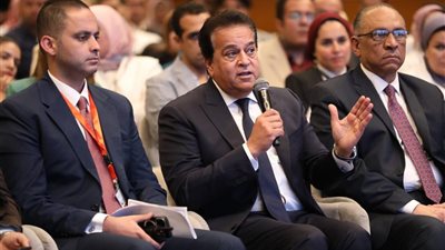 وزير الصحة يؤكد أهمية تغيير ثقافة المجتمع تجاه الأمراض النفسية