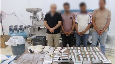 ضبط تشكيل عصابى تخصص فى تصنيع العقاقير المخدرة بالقاهرة