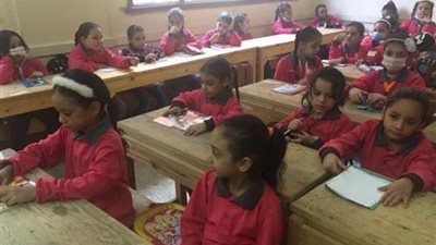 رسوم التحاق الطلاب الوافدين الملتحقين بالمدارس التجريبية