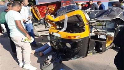 مصرع 3 أثر تصادم توكتوك بسيارة نقل فى الجيزة