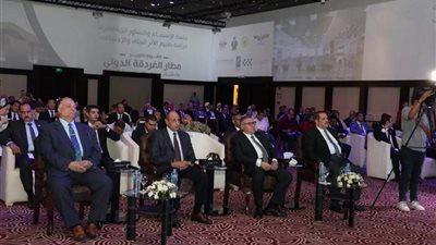 انطلاق فعاليات جلسة جلسة الاستماع والتشاور البيئي