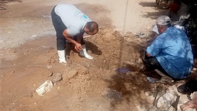 إصلاح كسر بماسورة مياه قطر ٤ بوصة بأبوصوير الإسماعيلية
