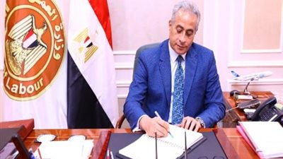 برواتب تبدأ من 3000 جنيه.. العمل تعلن توفير وظائف في 17 محافظة