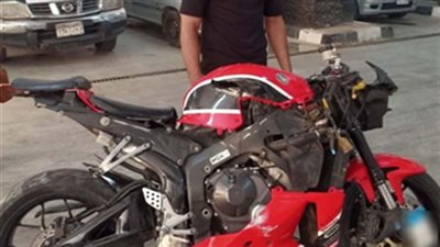 الداخلية تكشف تفاصيل قيام قائد موتوسيكل بحركات استعراضية:عرض حياة المواطنين للخطر