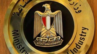 إنفوجراف.. جهود وزارة التجارة للنهوض بقطاع الصناعة المصرية