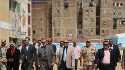 محافظ كفر الشيخ يتفقد الاستعدادات النهائية للعام الدراسي الجديدة