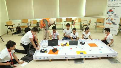 الجامعة العربية المفتوحة تستضيف مسابقة دولية لبرمجة الروبوت