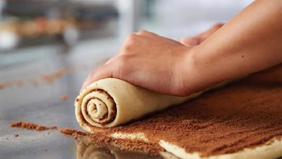 طريقة عمل السينابون القرفة