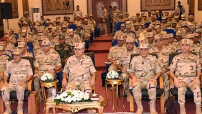 رئيس الأركان يشهد مشروع مراكز قيادة خارجى ذو مستويين بنطاق الجيش