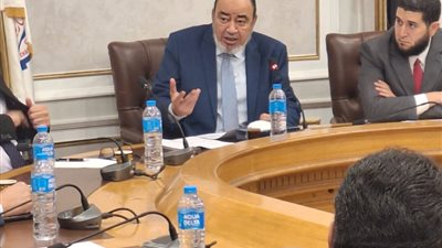 شعبة المستلزمات الطبية : هيئة الشراء الموحد دبرت ١١٠ ملايين دولار للإفراج عن شحناتنا من الجمارك