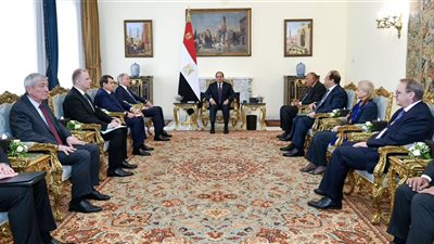 الرئيس السيسي يثمن التعاون الثنائي والمشروعات التنمويةبين مصر وروسيا